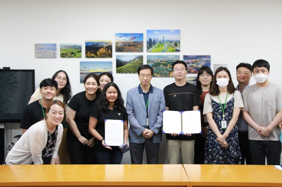 Country Report Presentations by Interns from the University of Seoul